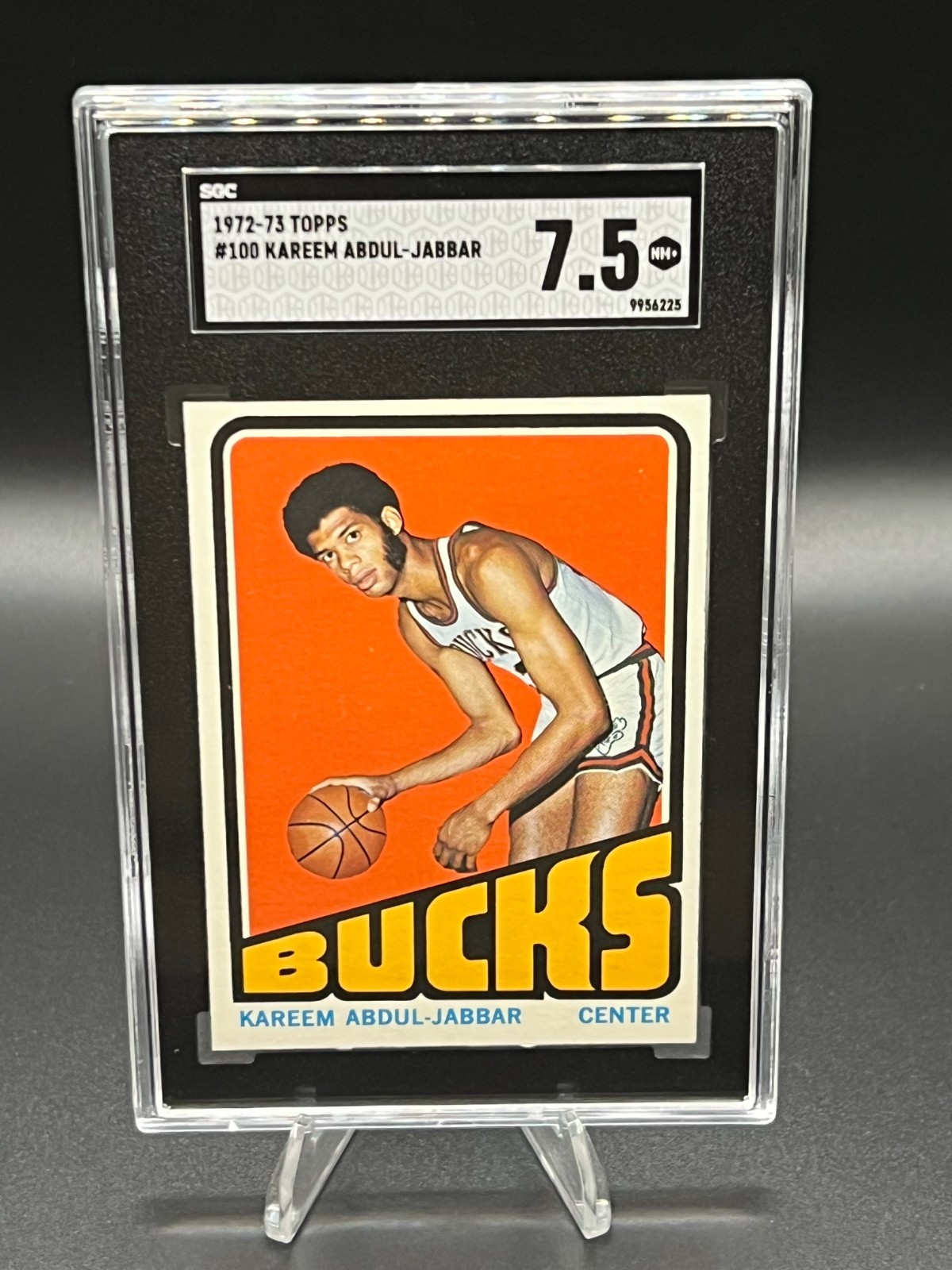1972-73 Topps - Kareem Abdul-Jabbar #100 - SGC 7.5 - Low Pop ONLY 42