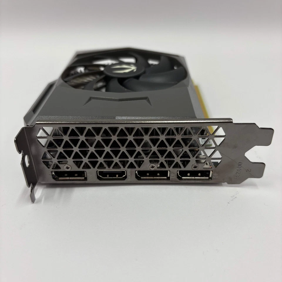 Zotac GeForce RTX 3050 6GB GDDR6 Graphics Card ZT-A30510G-10L - Image 4 of 4