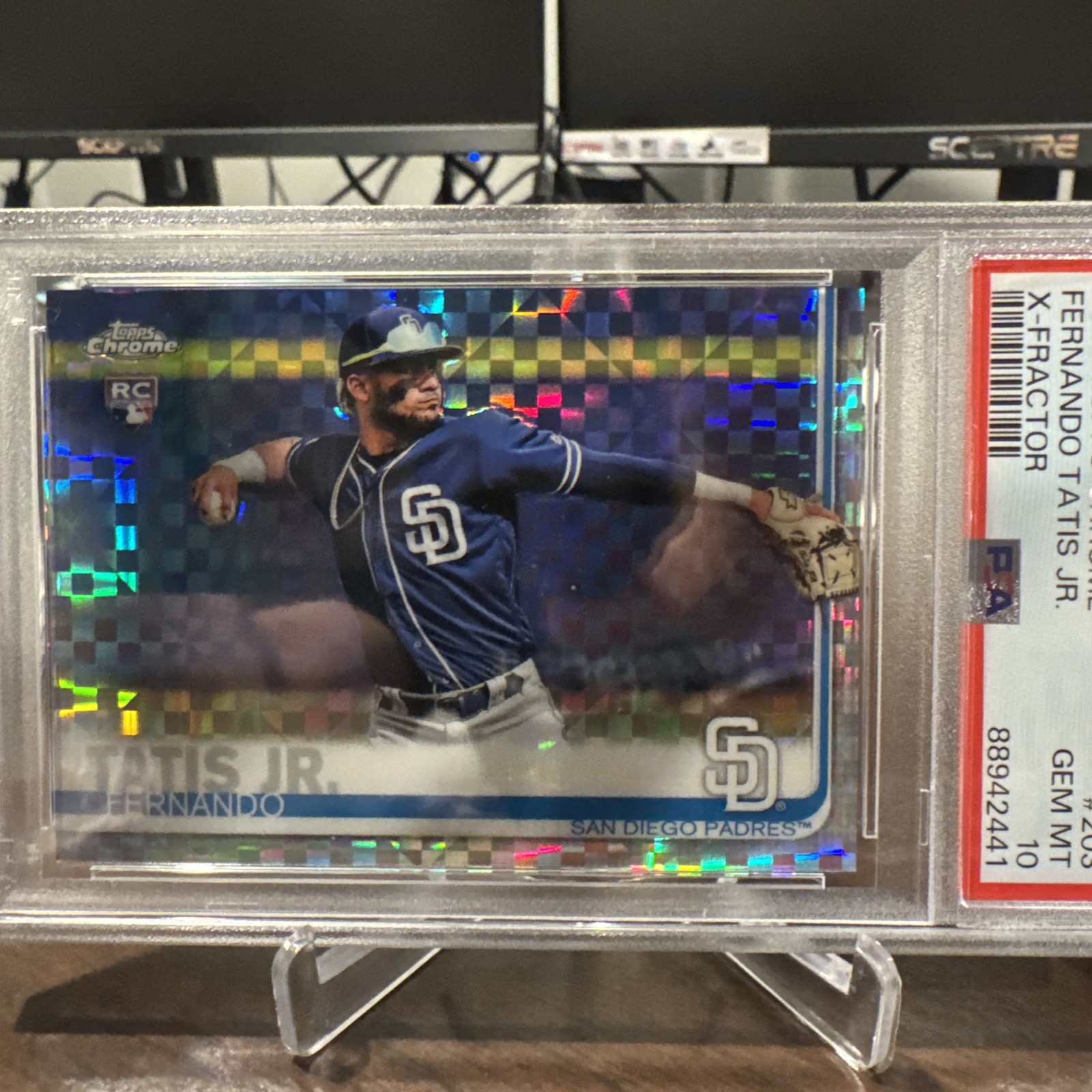 2019 TOPPS CHROME X-FRACTOR #203 FERNANDO TATIS JR. ROOKIE RC PSA 10