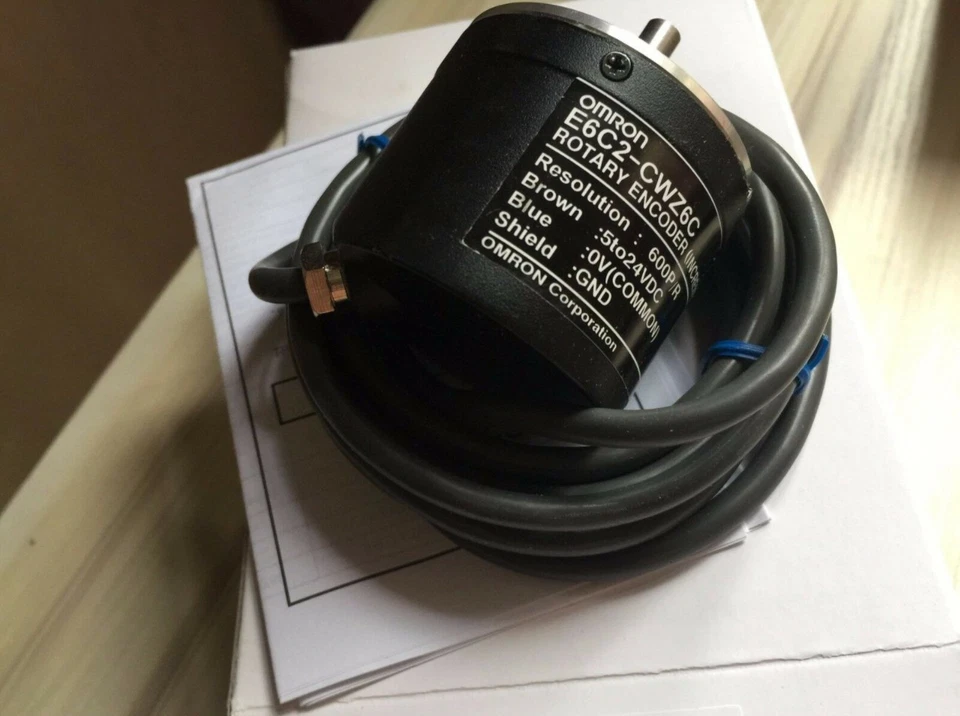 1PCS New Omron E6C2-CWZ6C E6C2CWZ6C Encoder In Box Free Shipping - Image 3 of 4