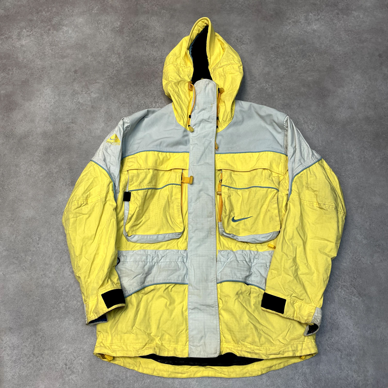 SACAI X NIKE Nike ACG Giacca Antipioggia Donna Strato Medio Esterno 3 Full Zip Cappotto da Escursionismo Giallo