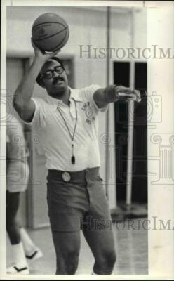 1981 Press Photo Wolt Killiam, Show High Coach - cvb39270