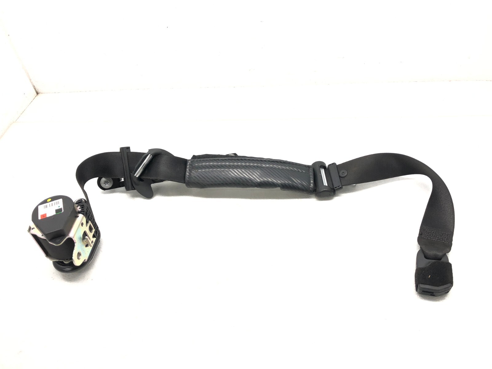 2017-2020 MASERATI LEVANTE LEFT DRIVER FRONT SEATBELT SEAT BELT RETRACTOR OEM
