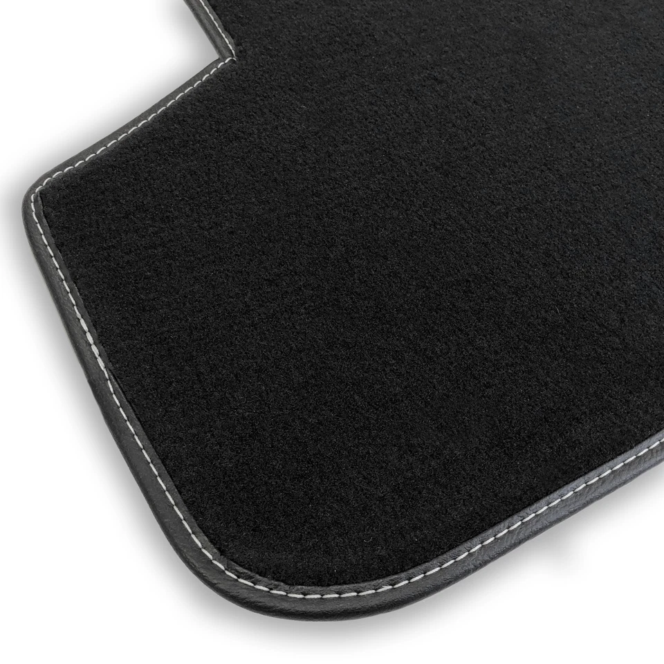 Lloyd Mats Trunk Mat for 2014-2019 Chevrolet C7 Corvette Coupe Foto 2 de 4