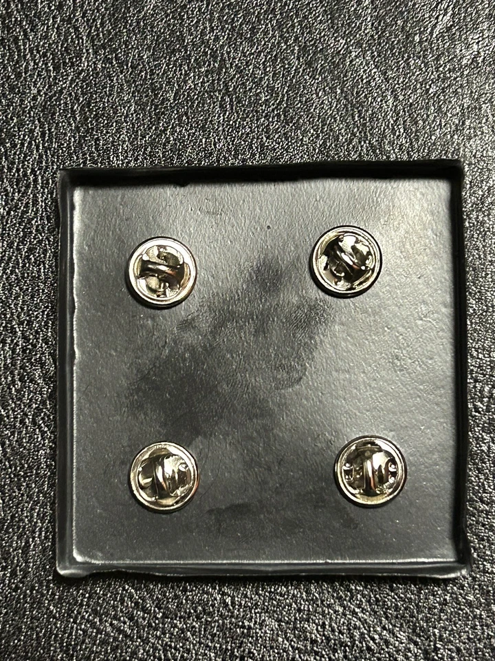 Lot Of 2 Boston Red Sox Jersey Enameled Shirt Lapel Pins Silver Tone Blue & Gray - Image 4 of 4