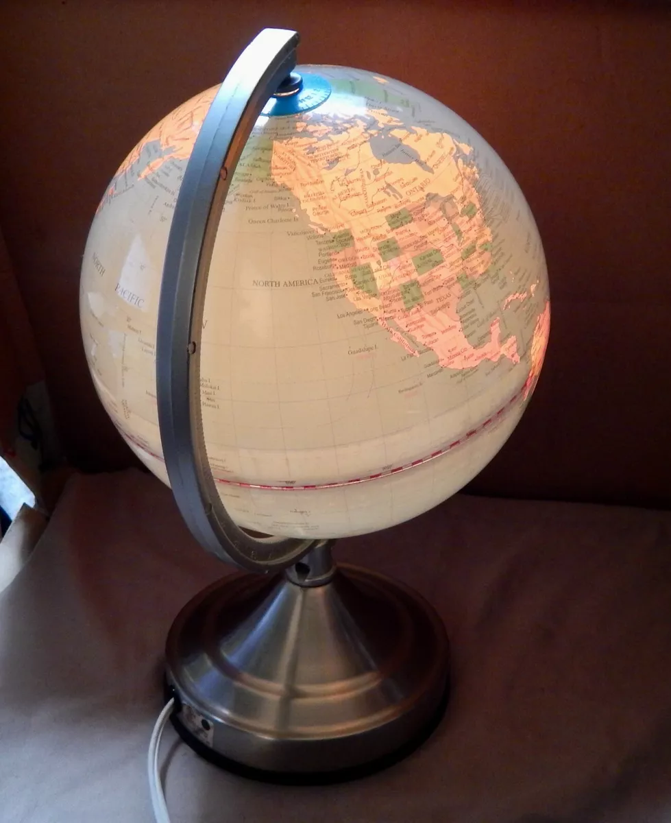World Globe Table Lamp Illuminated 8 With Switch Stand 110V Rare 234K