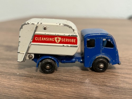 Matchbox Lesney #15-C Refuse Truck - Picture 2 of 10