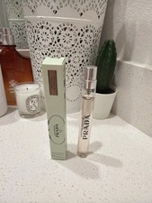 Infusion de Vanille Prada 香水 - 2022年のユニセックス フレグランス