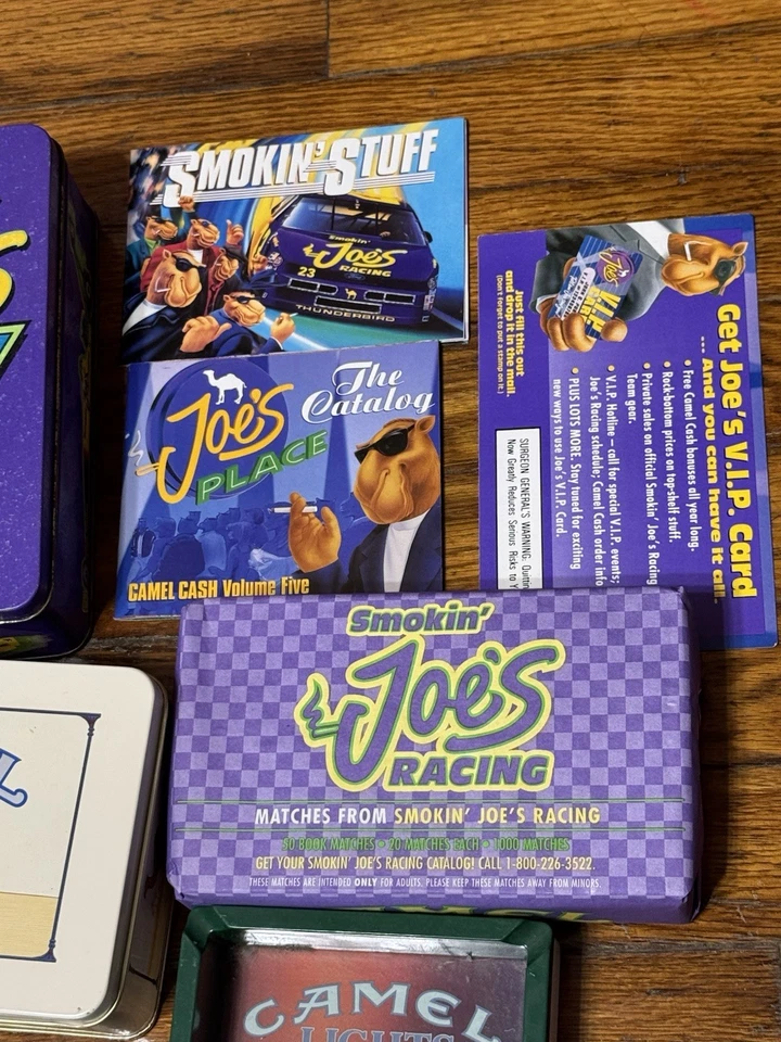 Lote de recuerdos de colección de Joe Camel Foto 2 de 4
