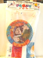 DISNEY VNTG HUNCHBACK NOTRE DAME PARTY GOODS PAPER PLATES NAPKINS COVER PK OF 25