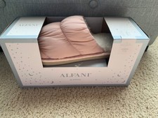 NIB Alfani Slippers Pink Puffer Slide Women  s US Sz 9 10