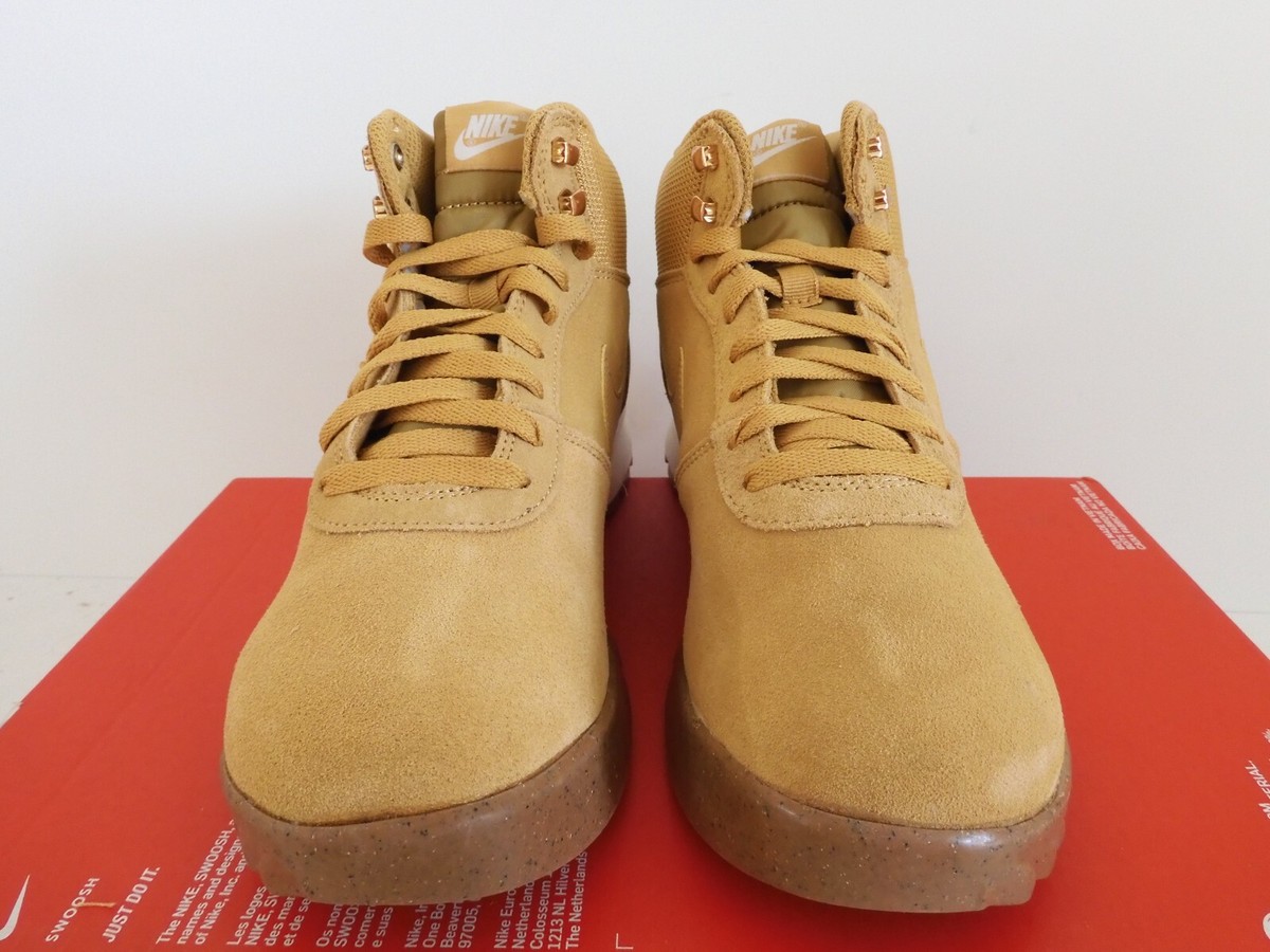 NIKE HOODLAND SUEDE 