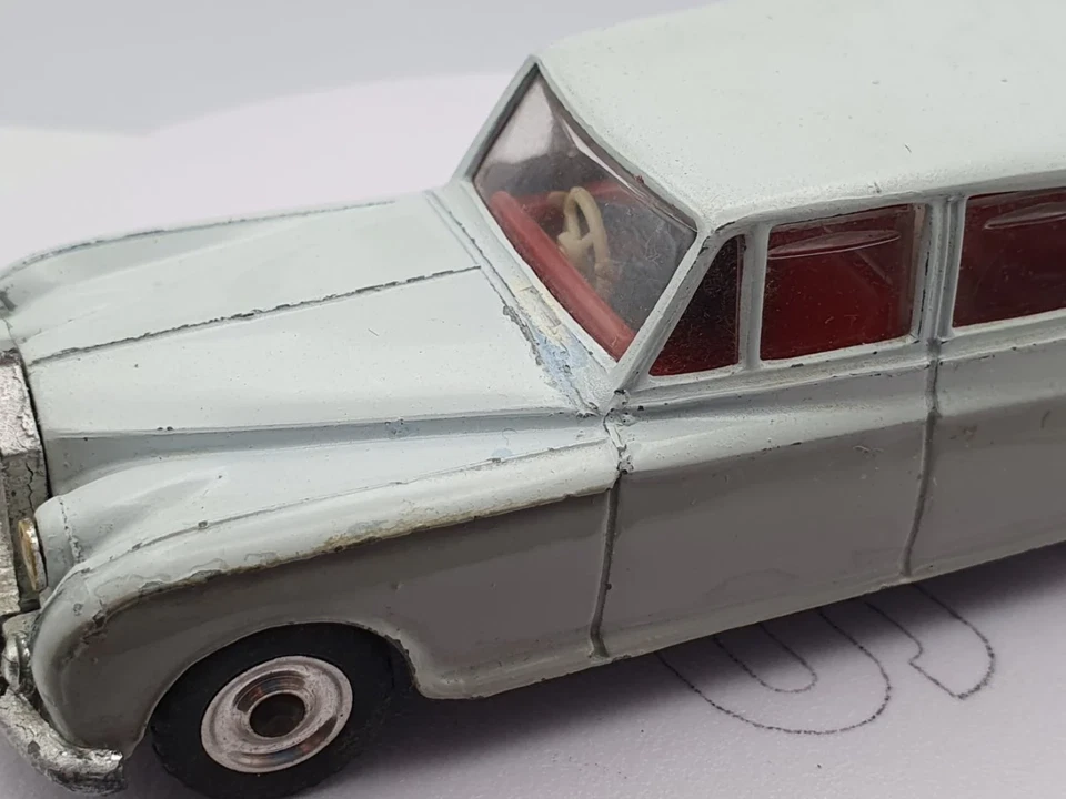 Rolls Royce Phantom 5 Dinky Toys 1/43 Foto 4 de 4