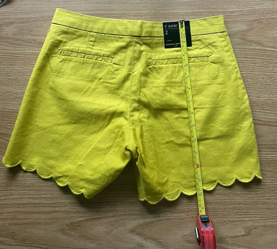 Banana Republic фабричные женские желтые шорты, размер 2, карманы и подол гребешка - Изображение 2 из 4