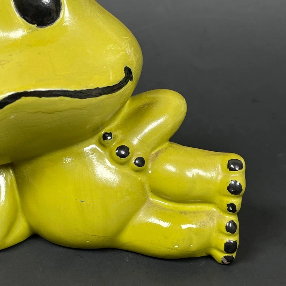 Estatuilla de rana de cerámica verde de colección kitsch linda kawaii pintada a mano decoración de jardín Foto 3 de 4