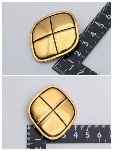 Chanel Matelasse Vintage Brooch Gold GP square Quilted style w/Engraved PT Used - Picture 4 of 8