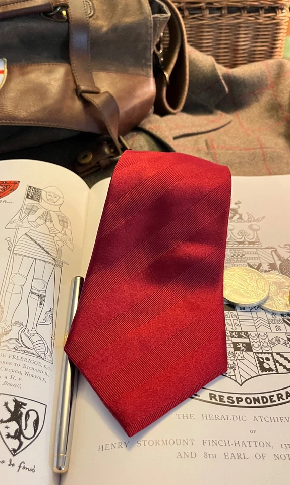 Corbata para hombre COUNTESS MARA roja sobre roja - Excelencia Foto 3 de 4