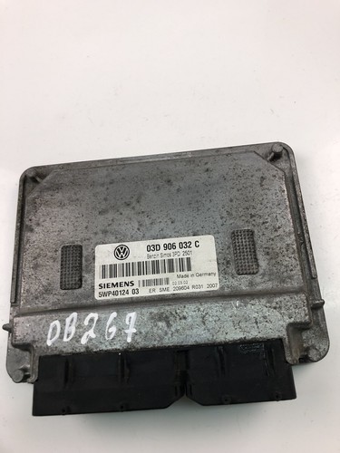 VW POLO 9N Motorsteuergerät ECU 03D906032C 27200293