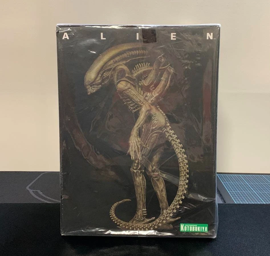 New Kotobukiya ArtFX+ Alien Big Chap Statue 1/10 scale Action Figure - Image 2 of 4