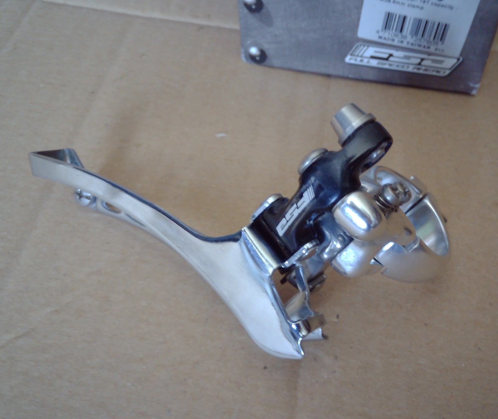 NOS FSA GOSSAMER 10 SPEED  FRONT DERAILLEUR  31.8mm