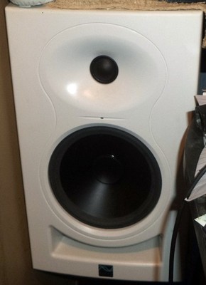 White Kali Audio LP 6 Studio Monitor Pair One is new other used