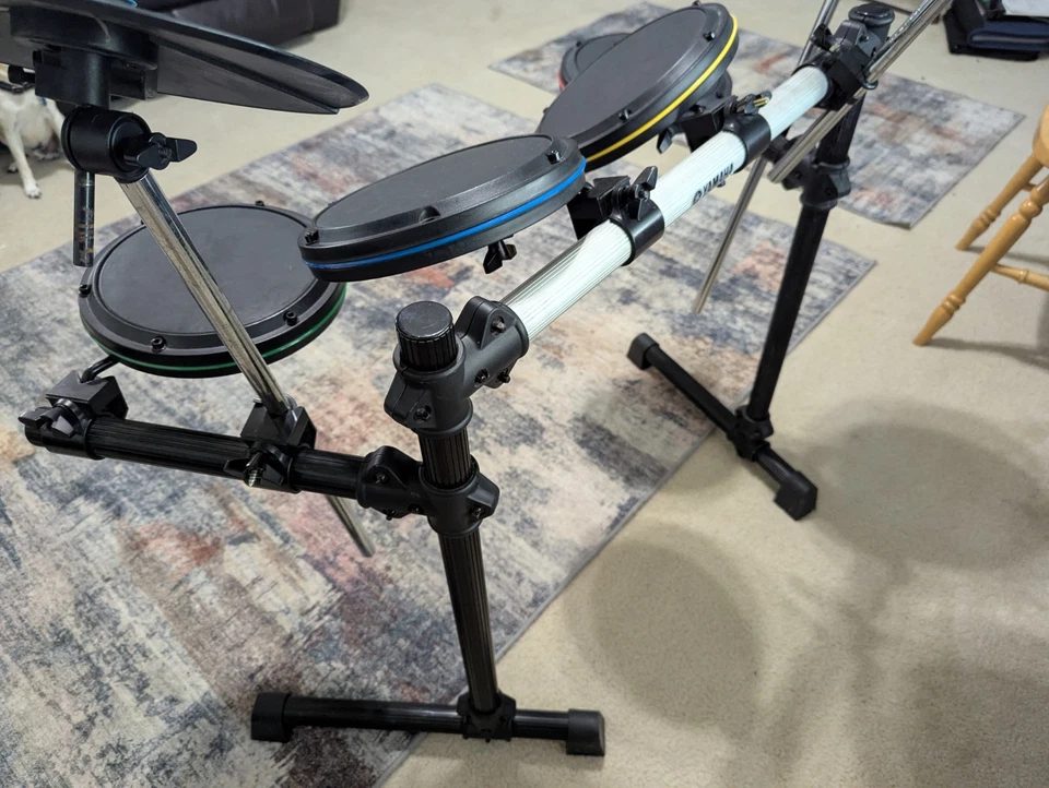 Platillos y soporte basculantes de tambor de iones Foto 4 de 4