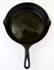 Antique 10" WAGNER Cast Iron Skillet #8 w/Heat Ring & SIDNEY O Logo - Lies FLAT