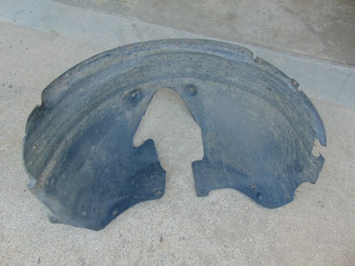 VW Touareg 7L Radhausschale Schmutzfänger Innenkotflügel vorne rechts 7L6809962F