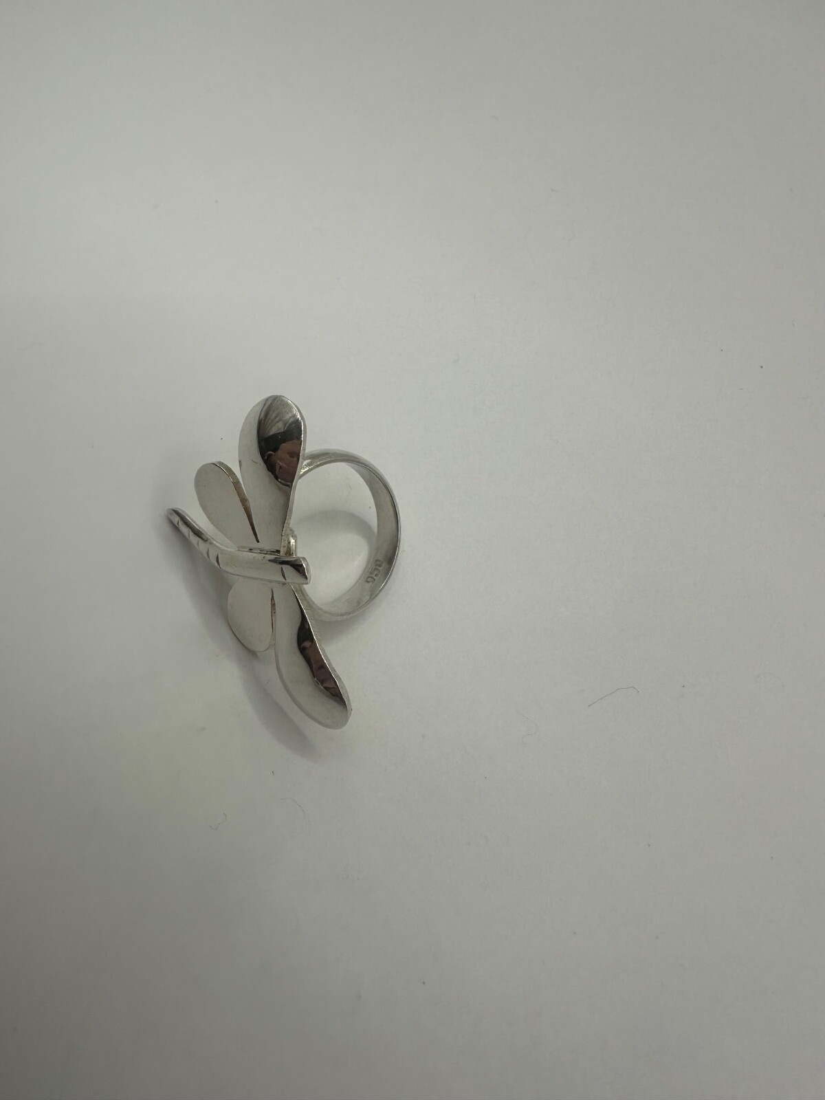 Beautiful Peruvian Silver Dragonfly Ring (Size 8) - image 4