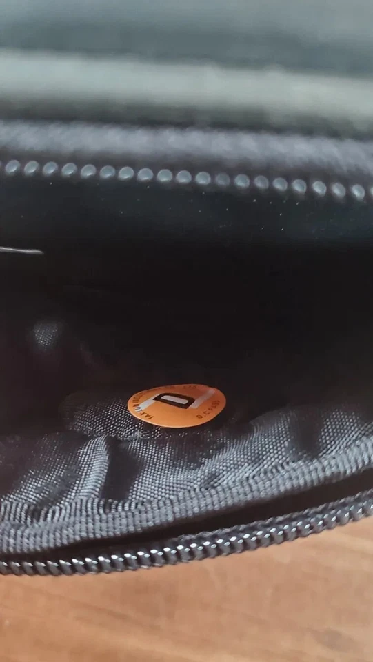 New JVC Camera Bag Padded Pouch Soft Case Black w/Shoulder Strap CB-A79 - Image 3 of 4