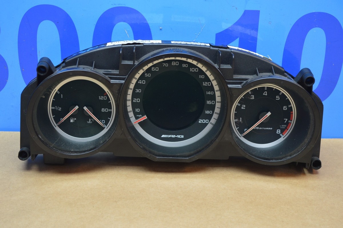 2012 W218 MERCEDES CLS63 AMG INSTRUMENT GAUGE CLUSTER SPEEDOMETER