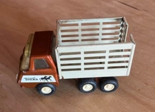 Vintage Tonka Stake Cattle Horse Livestock Truck  #55010   *** NICE***