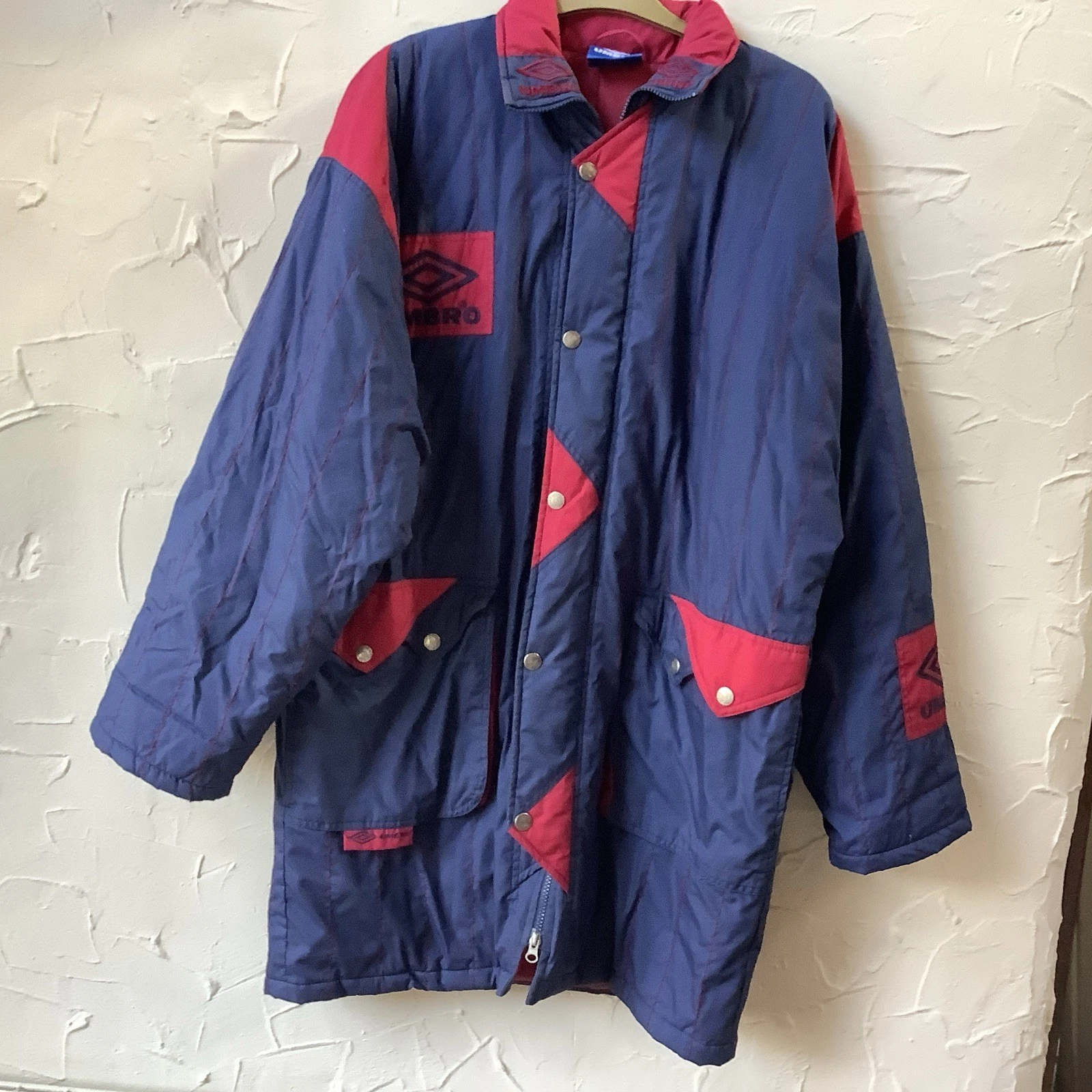 Vintage Umbro navy blue padded sports Coat 🧥 size L