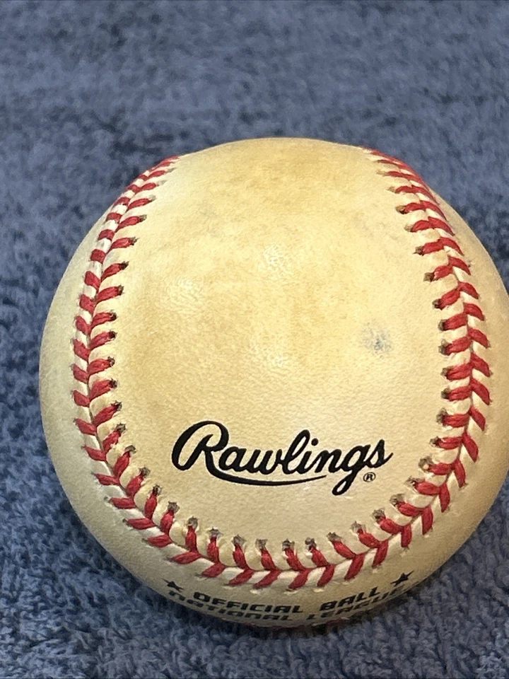 Pelota de béisbol autografiada firmada por Octavio Dotel O Foto 3 de 4