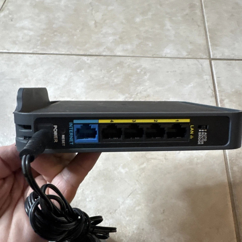 Buffalo AirStation HighPower N300 300 Mbps 4-Port 10/100 Wireless-M *READ* - Image 4 of 4