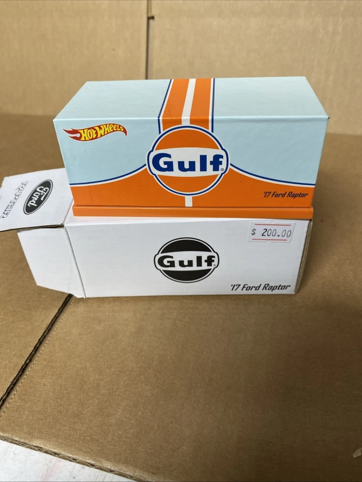 Hot Wheels RLC 2019 Gulf ‘17 Ford Raptor Redline Club - #5642/10000 - Image 2 of 4