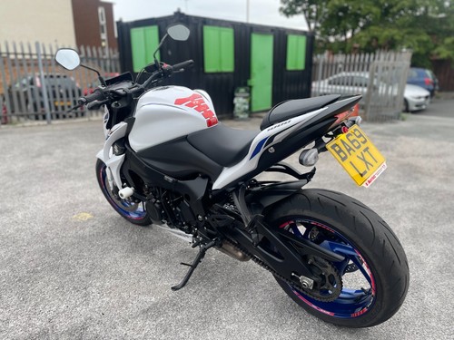 Suzuki GSX-S1000 AL9 69 Reg - Picture 4 of 11