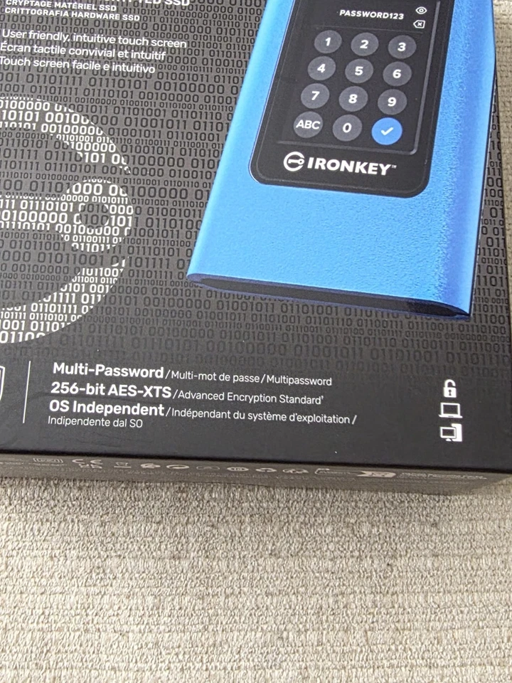 Kingston 960GB IronKey Vault Privacy 80 XTS-AES 256-bit Encrypted External SSD - Image 4 of 4