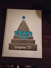 1977 Chadwick School Yearbook, Dolphin Vol 38, Palos Verdes Peninsula CA