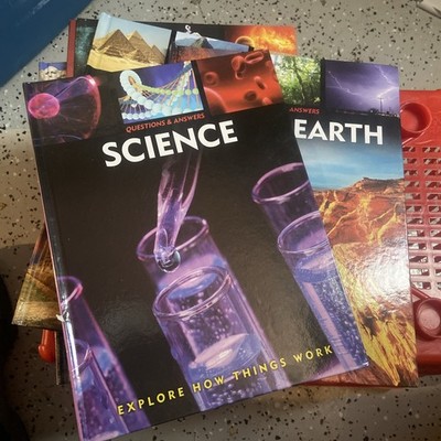 Questions & Answers: Science: Learn How Things Work - set - VERY GOOD lot of 5