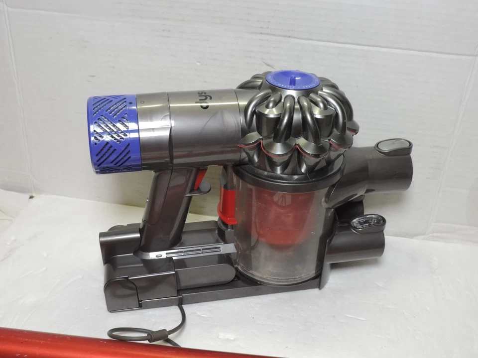 Dyson V6 SV09 Cordless Handheld Vacuum Cleaner W/Charger + Stick + Attachment - Image 3 of 4