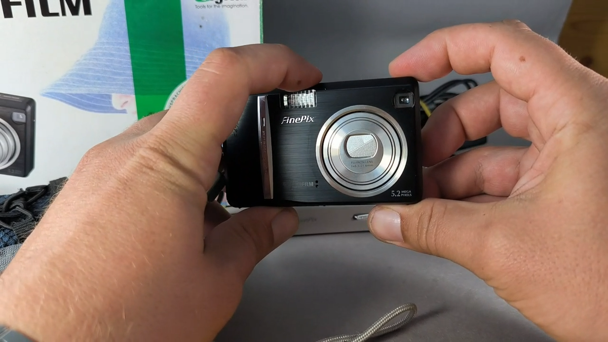 Fujifilm FinePix F455 Zoom 5.2MP Digital Camera (№#004) | eBay