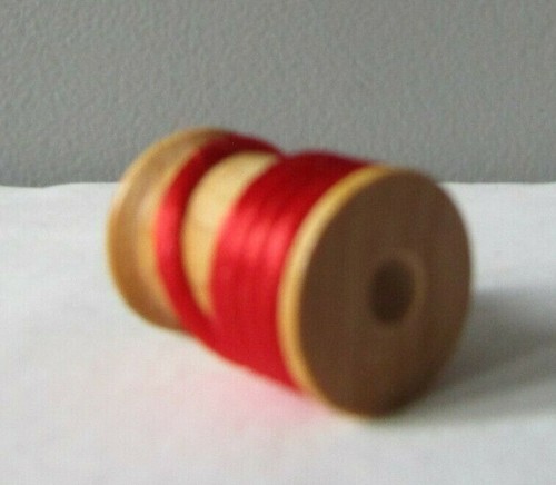 Gimbles Thimbles Spool of Red Thread Thimble - Imagen 3 de 5