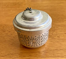 VINTAGE ALUMINUM TEA INFUSER/STRAINER - GOOD CONDITION