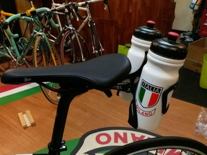 saddle bottle cage holder