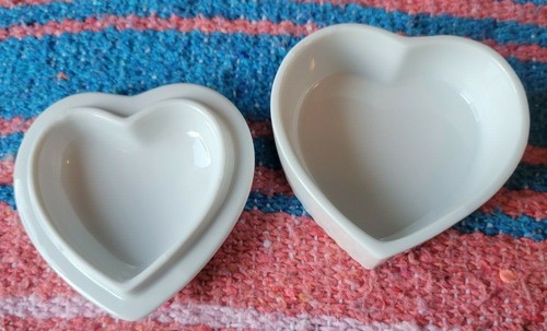 Q-pot Café x Sailor Moon 2019 Ceramic Heart Jewelry Box - Bild 2 von 3