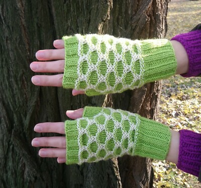 Knitted fingerless gloves Women texting gloves Green ivory mittens Gift for girl