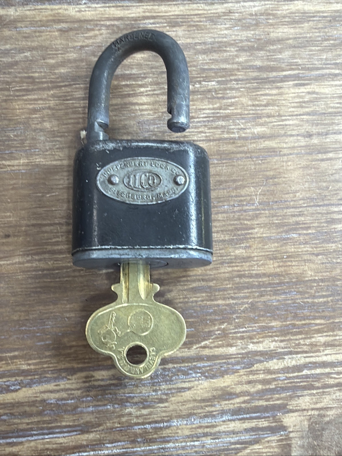 Vintage ILCO Independent Lock Company Metal Padlock with Key USA, Mass.