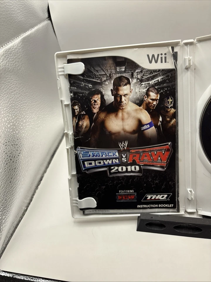 WWE SmackDown vs. Raw 2011 (Nintendo Wii, 2010) CIB Complete *TESTED* - Image 3 of 4