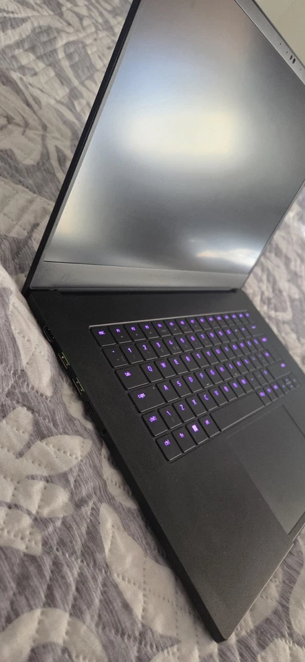 Razer Blade 15 Advanced (2022) I7-12800H, RTX 3070Ti, 16 GB, 1 TB, QHD 240 Hz - Immagine 2 di 4